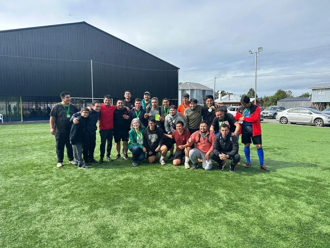 Actividad y encuentro grupal en Club Bahía Sports