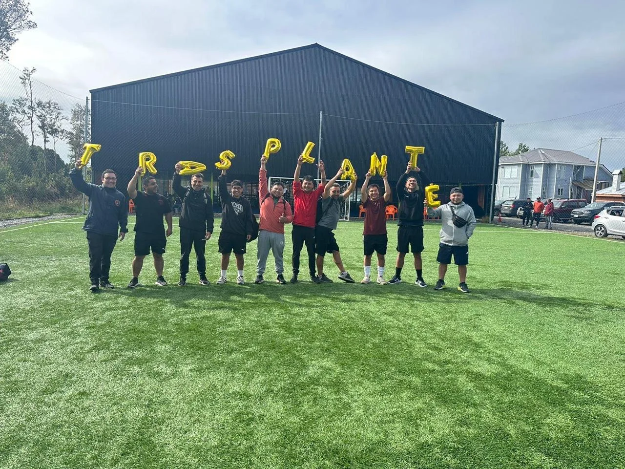 Actividad y encuentro grupal en Club Bahía Sports