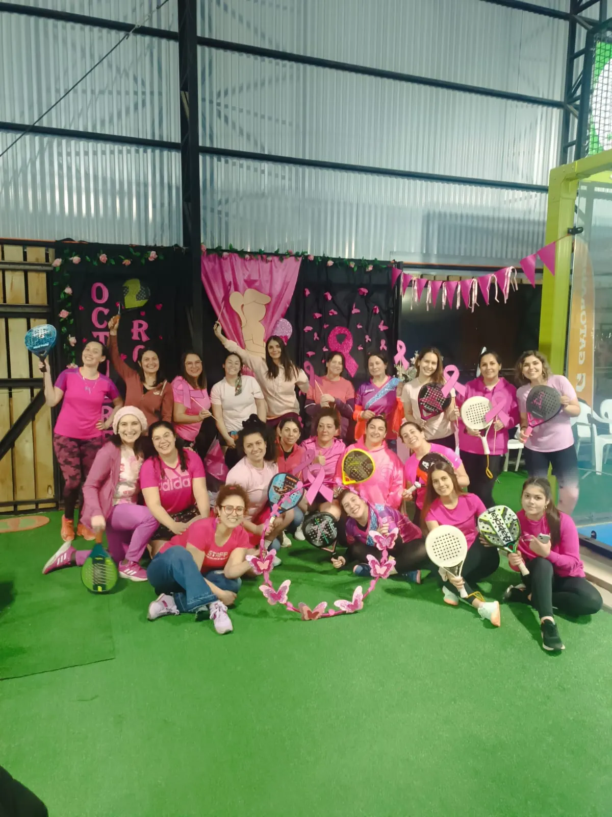 Momento de Pincoyas Pádel en Club Bahía Sports